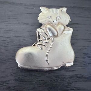 Vintage AJC Gold Tone Cat Brooch